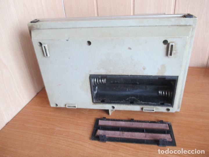Gram&oacute;fonos y gramolas: ANTIGUO TOCADISCOS MODELO COSMOS A-2250 - Foto 9