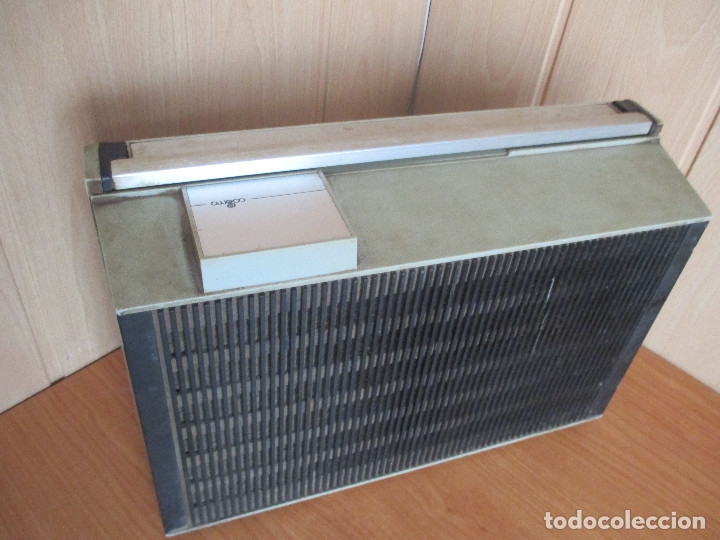 Gram&oacute;fonos y gramolas: ANTIGUO TOCADISCOS MODELO COSMOS A-2250 - Foto 11