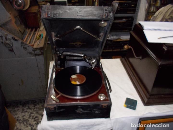 Gram&oacute;fonos y gramolas: gramofono columbia funcionando - Foto 18