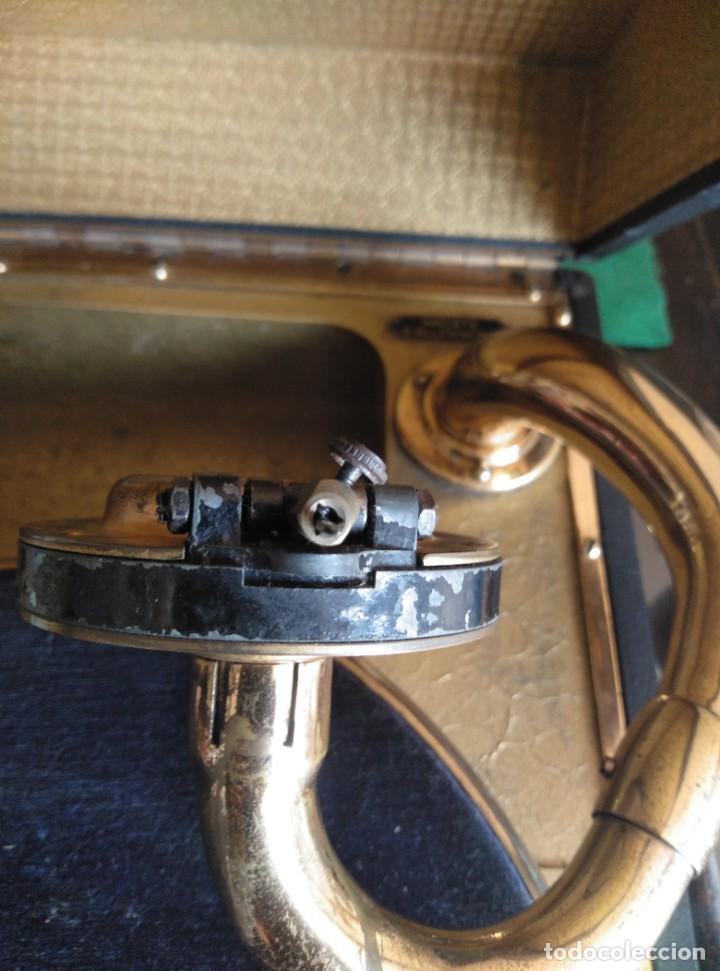 Gram&oacute;fonos y gramolas: antiguo gramofono parlophone - Foto 11