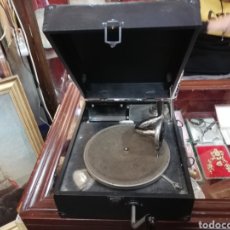Gramófonos y gramolas: GRAMÓFONO DE MALETA. Lote 196156182