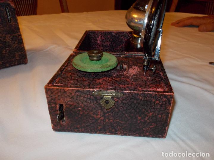 Gram&oacute;fonos y gramolas: gramola peque&ntilde;a - Foto 7
