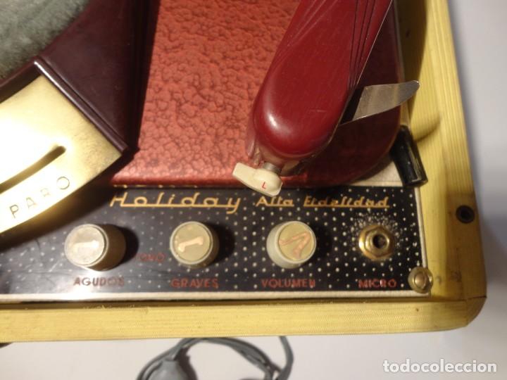 Gram&oacute;fonos y gramolas: ANTIGUO TOCADISCOS MELODIAL &rdquo;HOLIDAY&rdquo; - Foto 7