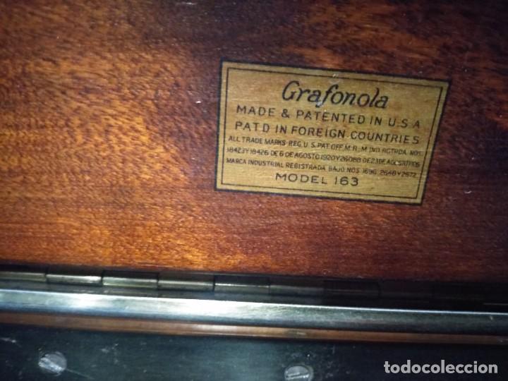 Gram&oacute;fonos y gramolas: Gramola de malet&iacute;n Columbia - Foto 10