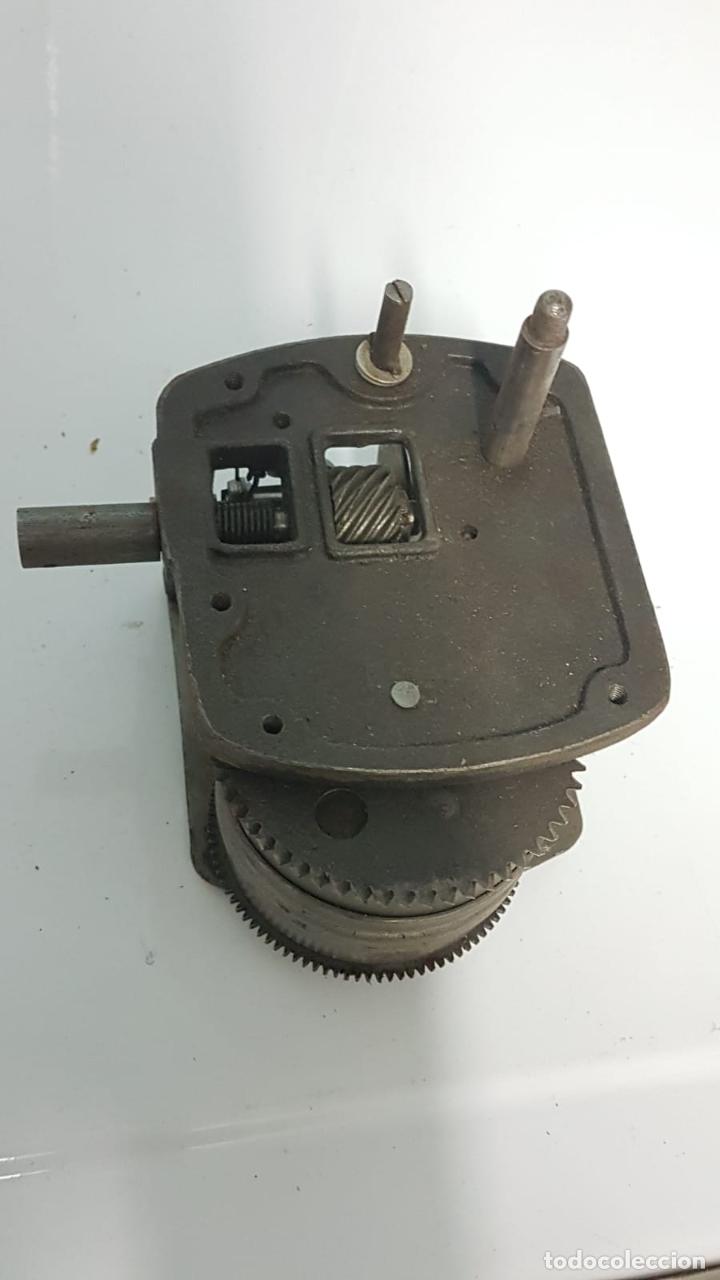 Gramófonos y gramolas: Máquina de gramola antigua- 2 motores - Foto 2 - 222896898