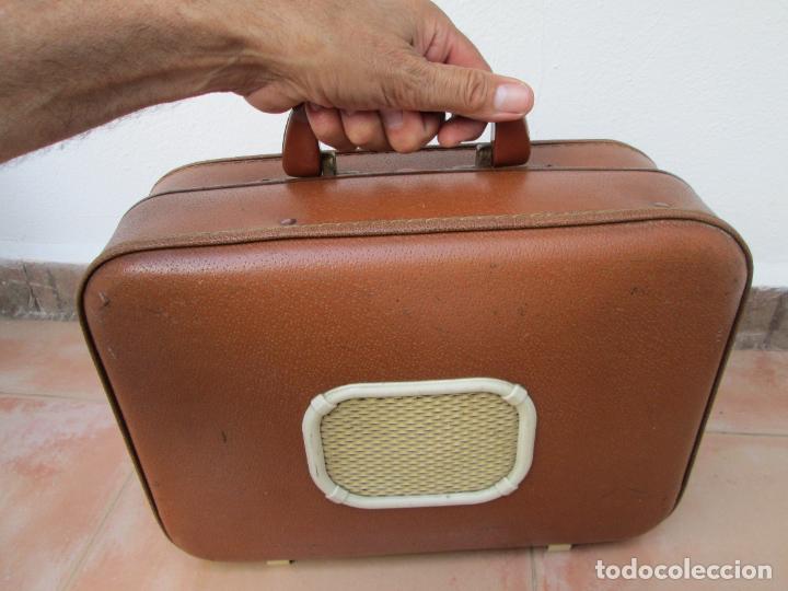 Gram&oacute;fonos y gramolas: Antiguo tocadiscos Teppaz Presence Lyon - Foto 17