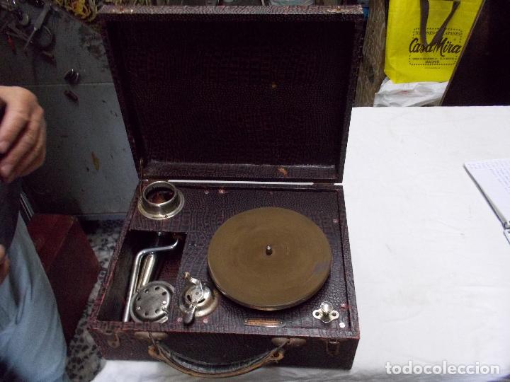 Gram&oacute;fonos y gramolas: gramola funcionando - Foto 2