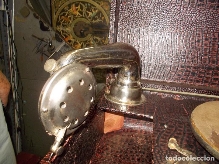 Gram&oacute;fonos y gramolas: gramola funcionando - Foto 3