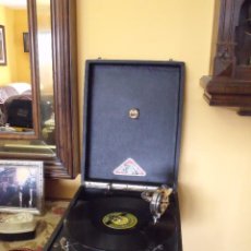 Gramophones: ¡¡GRAN OFERTA !! ANTIGUO GRAMOFONO DE MALETA BROADCAST-AÑO 1920-30-FUNCIONA PERFECTAMENTE-5 DISCOS. Lote 318543993