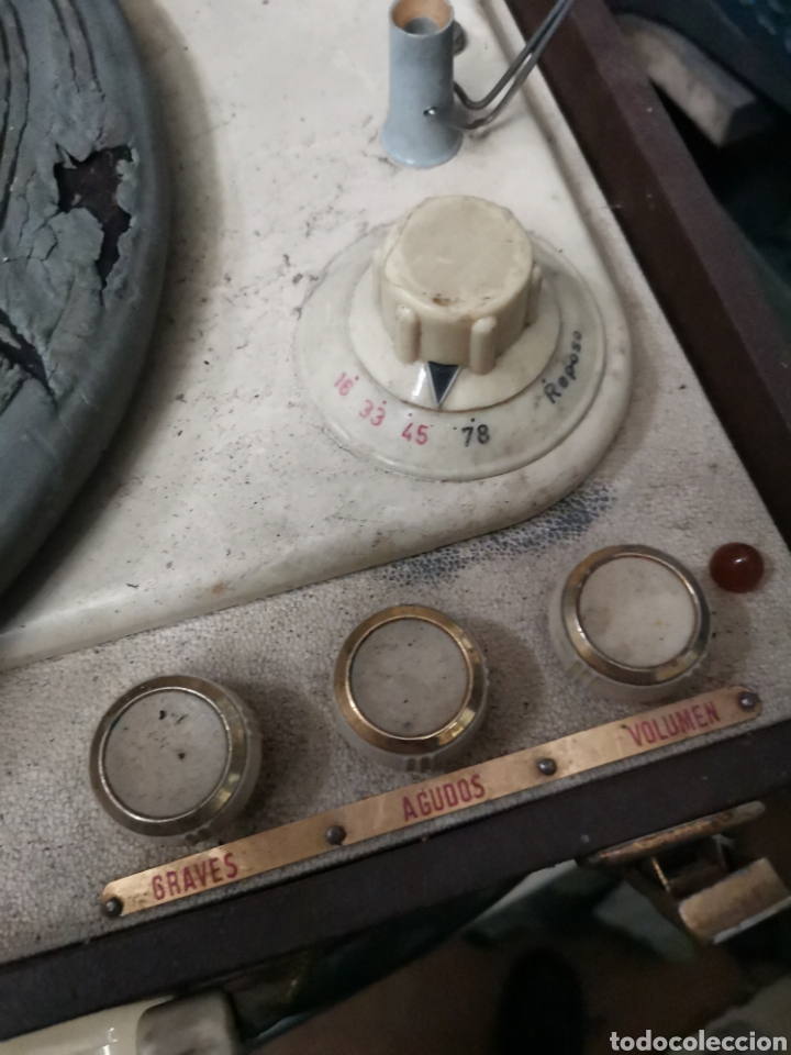 Gram&oacute;fonos y gramolas: Restos de tocadiscos antiguo - Foto 3
