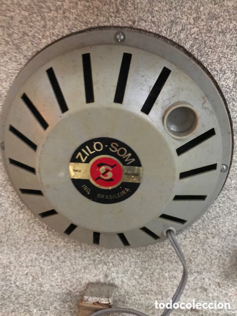 Gram&oacute;fonos y gramolas: Antiguo tocadiscos - Foto 4