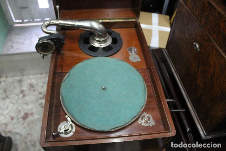 Gram&oacute;fonos y gramolas: gramofono mervellophone funcionando - Foto 8