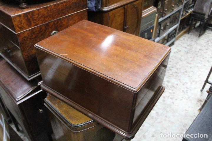 Gram&oacute;fonos y gramolas: gramofono mervellophone funcionando - Foto 11
