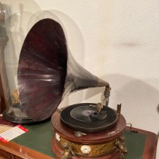 Gramófonos y gramolas: GRAMÓFONO MUY GRANDE TROMPETA MADERA