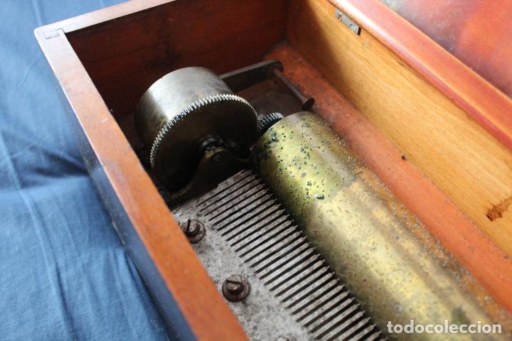 Gram&oacute;fonos y gramolas: caja de musica funcionando - Foto 13