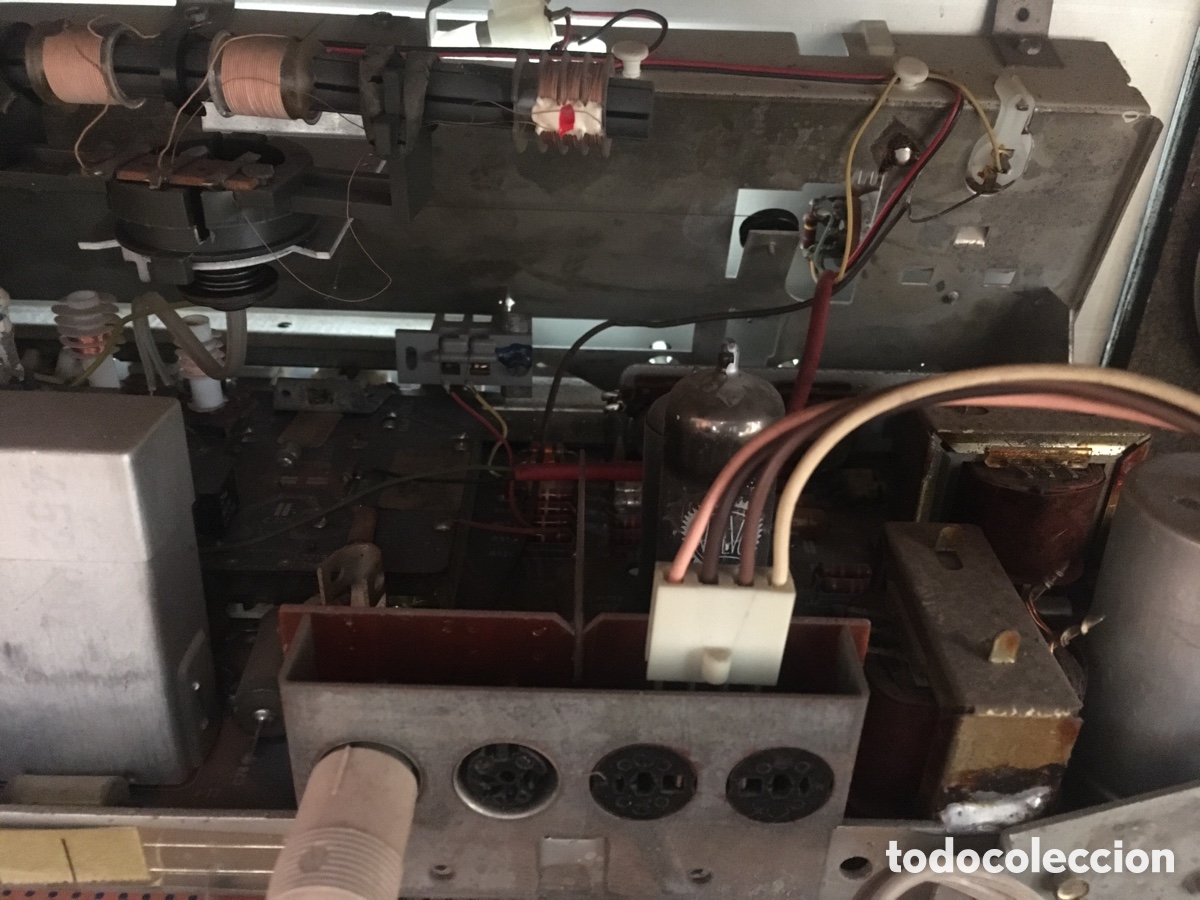 Gram&oacute;fonos y gramolas: RADIO TOCADISCOS MUEBLE GRUNDIG FUNCIONANDO 220V - Foto 26