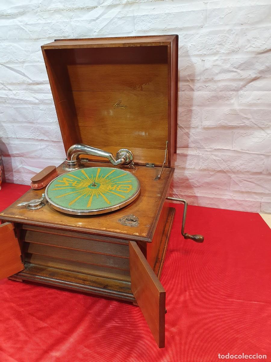 Gram&oacute;fonos y gramolas: ANTIGUO GRAMOFONO DE MANIVELA - Foto 4