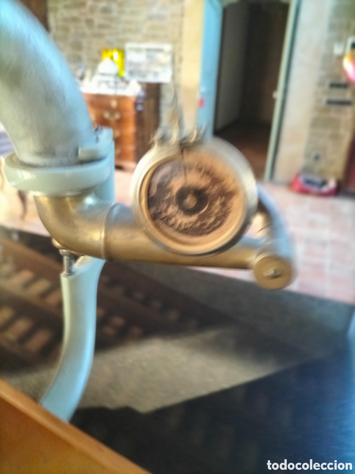 Gram&oacute;fonos y gramolas: Gramofono con trompa de madera - Foto 4