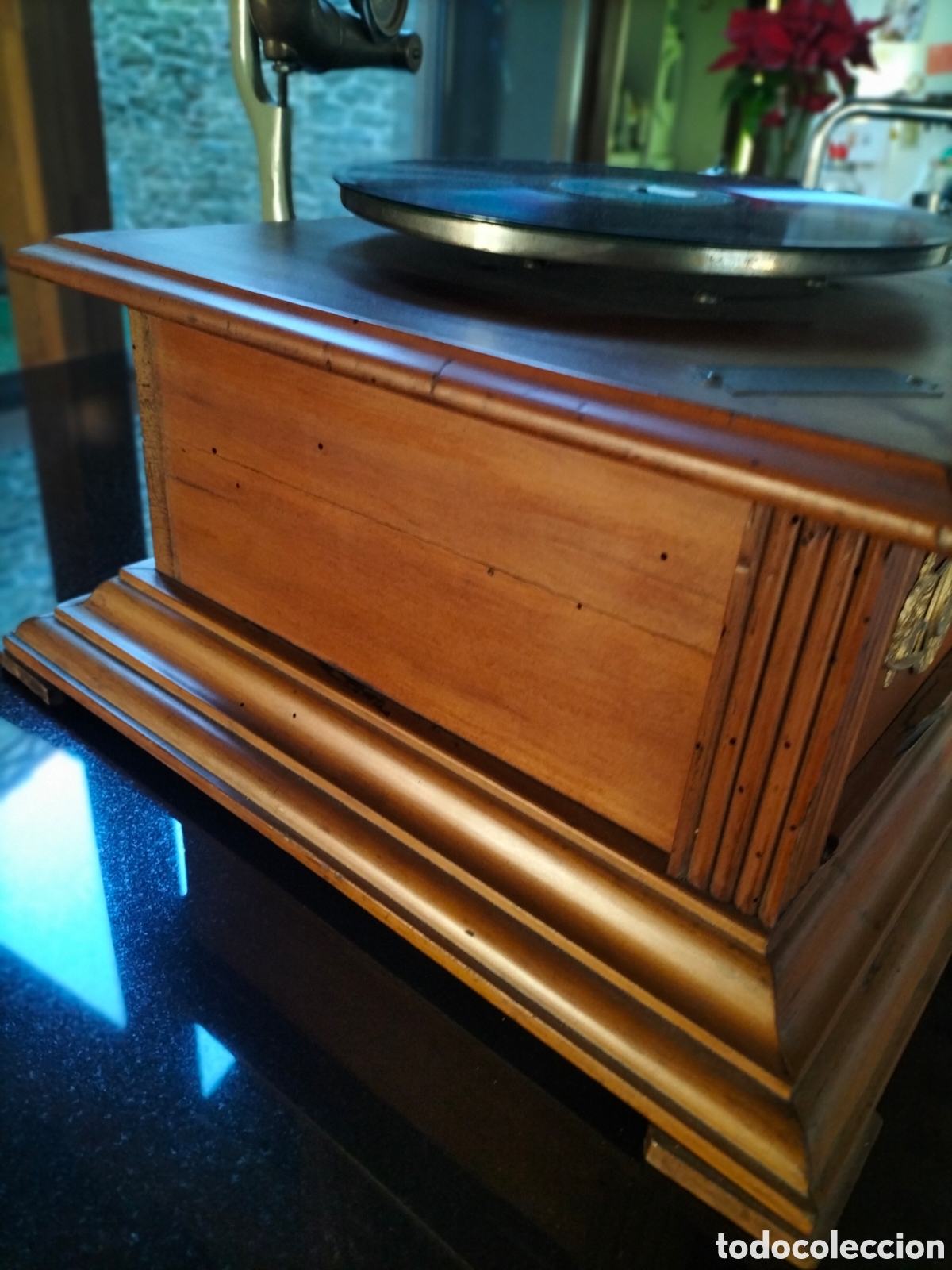Gram&oacute;fonos y gramolas: Gramofono con trompa de madera - Foto 11