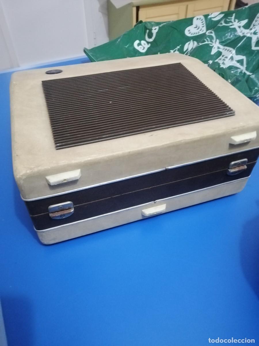 Gram&oacute;fonos y gramolas: Tocadiscos Cosmo B3010 - Foto 3