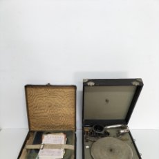 Grammofoni e gramolas: GRAMOFONO, GRAMOLA PORTATIL DE MALETA + MALETA CON 30 DISCOS - PRINCIPIOS S. XX
