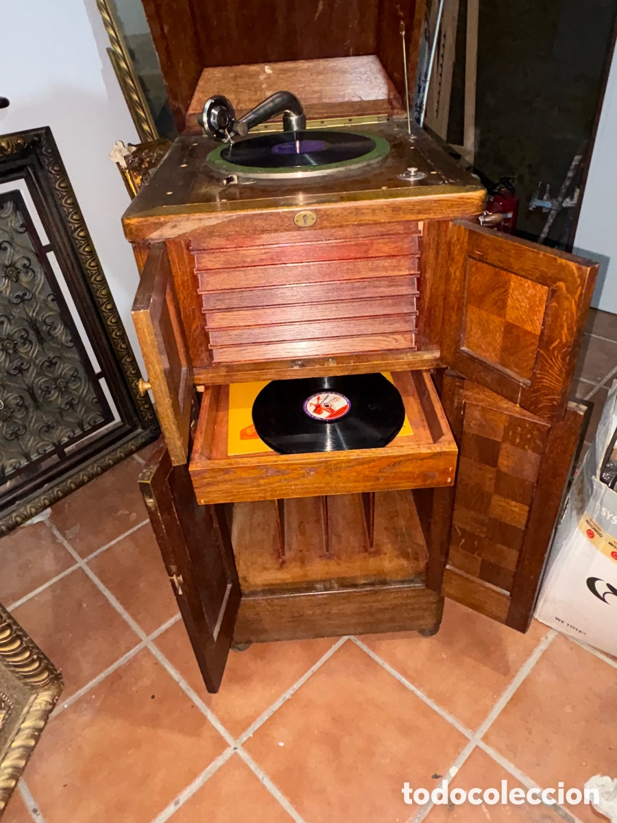 Gram&oacute;fonos y gramolas: Gram&oacute;fono de mueble (Himnophon) - Foto 2