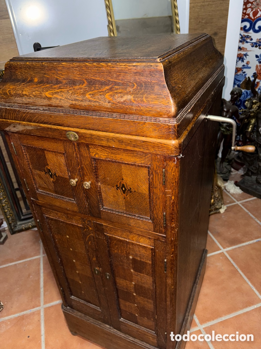 Gram&oacute;fonos y gramolas: Gram&oacute;fono de mueble (Himnophon) - Foto 1