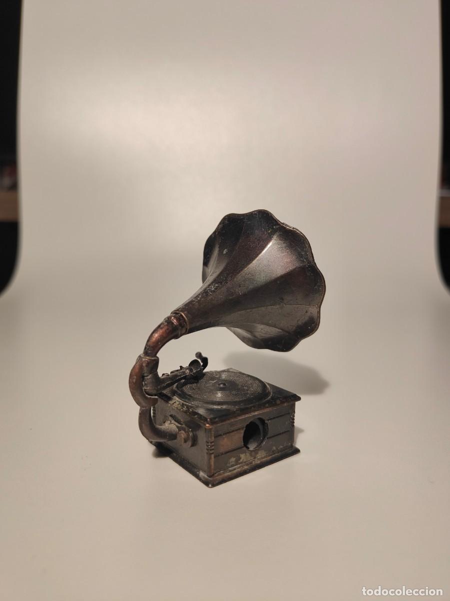 Gram&oacute;fonos y gramolas: Sacapuntas Gram&oacute;fono / Tocadiscos - Foto 2