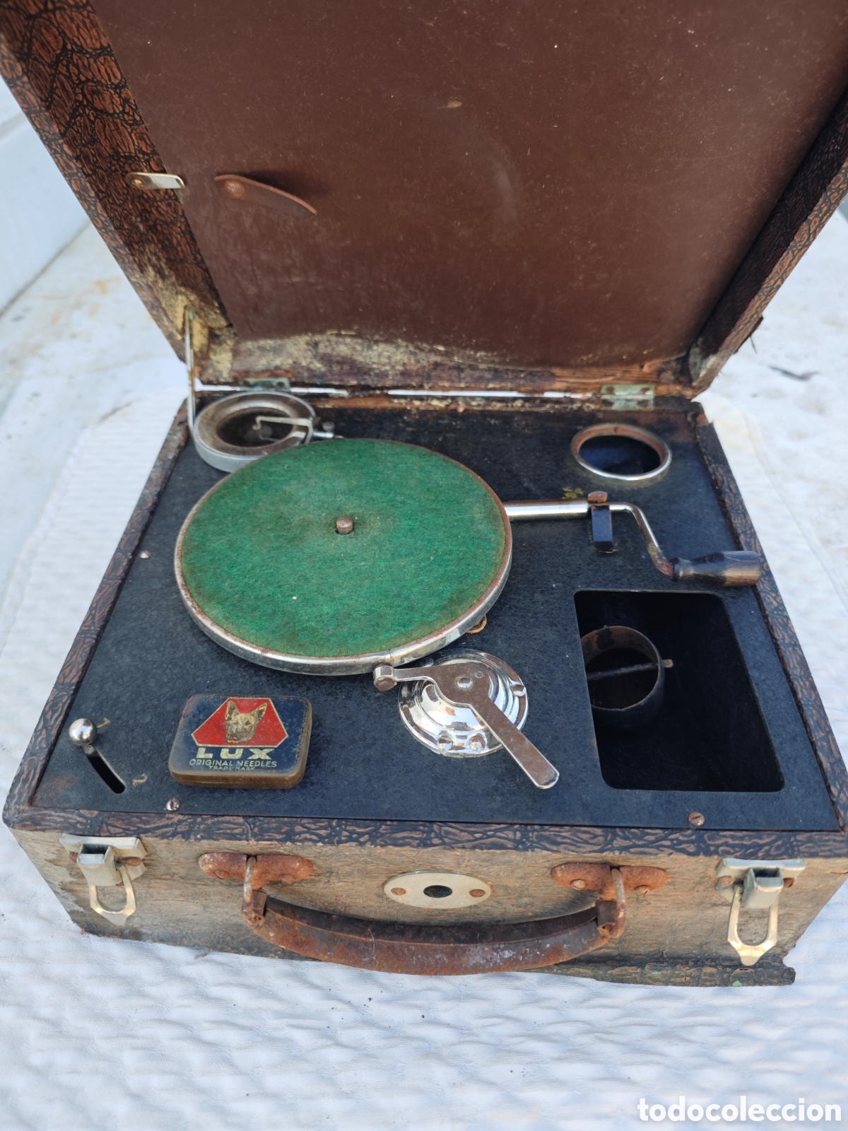 Gram&oacute;fonos y gramolas: Antiguo gramofono para restaurar - Foto 1