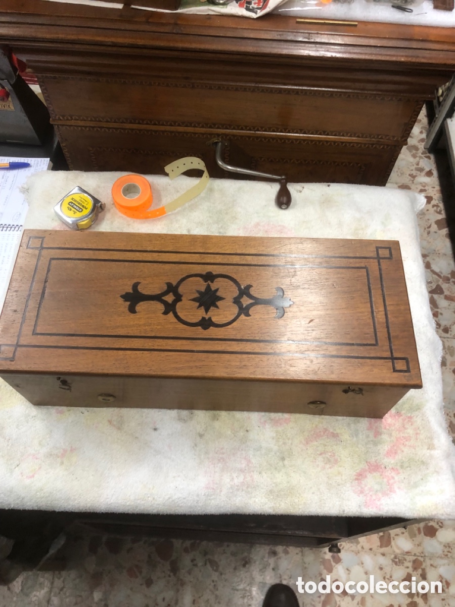 Gram&oacute;fonos y gramolas: Caja de m&uacute;sica funcionando - Foto 2