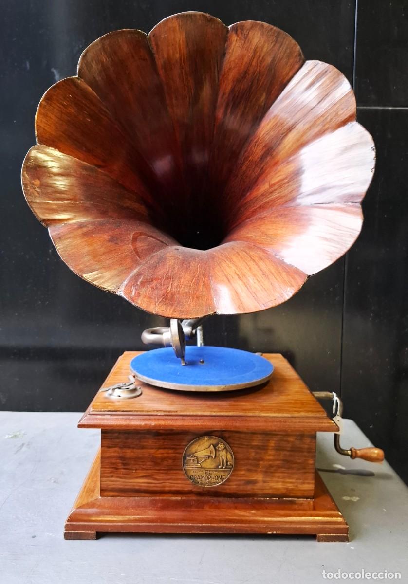 Gramophones: + GRAMOFONO DEL SIGLO XX EN BUEN ESTADO Y EN FUNCIONAMIENTO CON CAMPANA DE MADERA