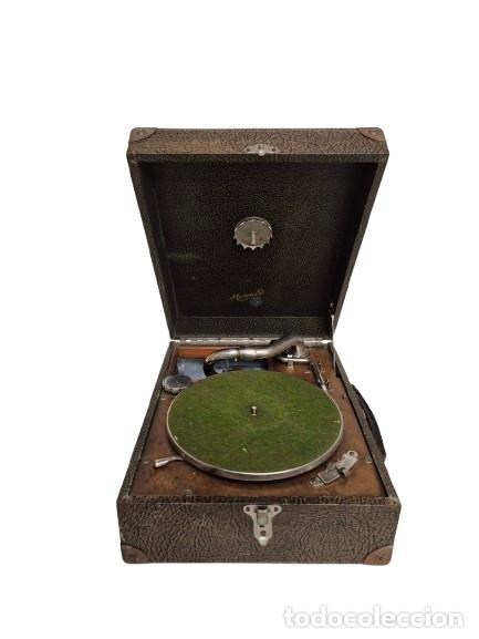 Gram&oacute;fonos y gramolas: Gram&oacute;fono Antiguo de Maleta - Gramola Mermod, Fabricante Suizo - A&ntilde;os 20-30