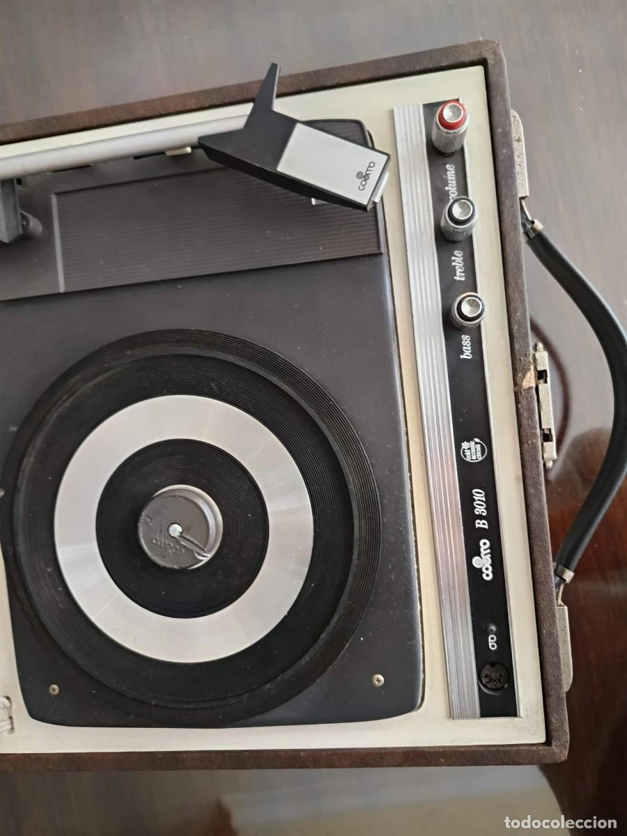 Gram&oacute;fonos y gramolas: tocadiscos port&aacute;til marca cosmo