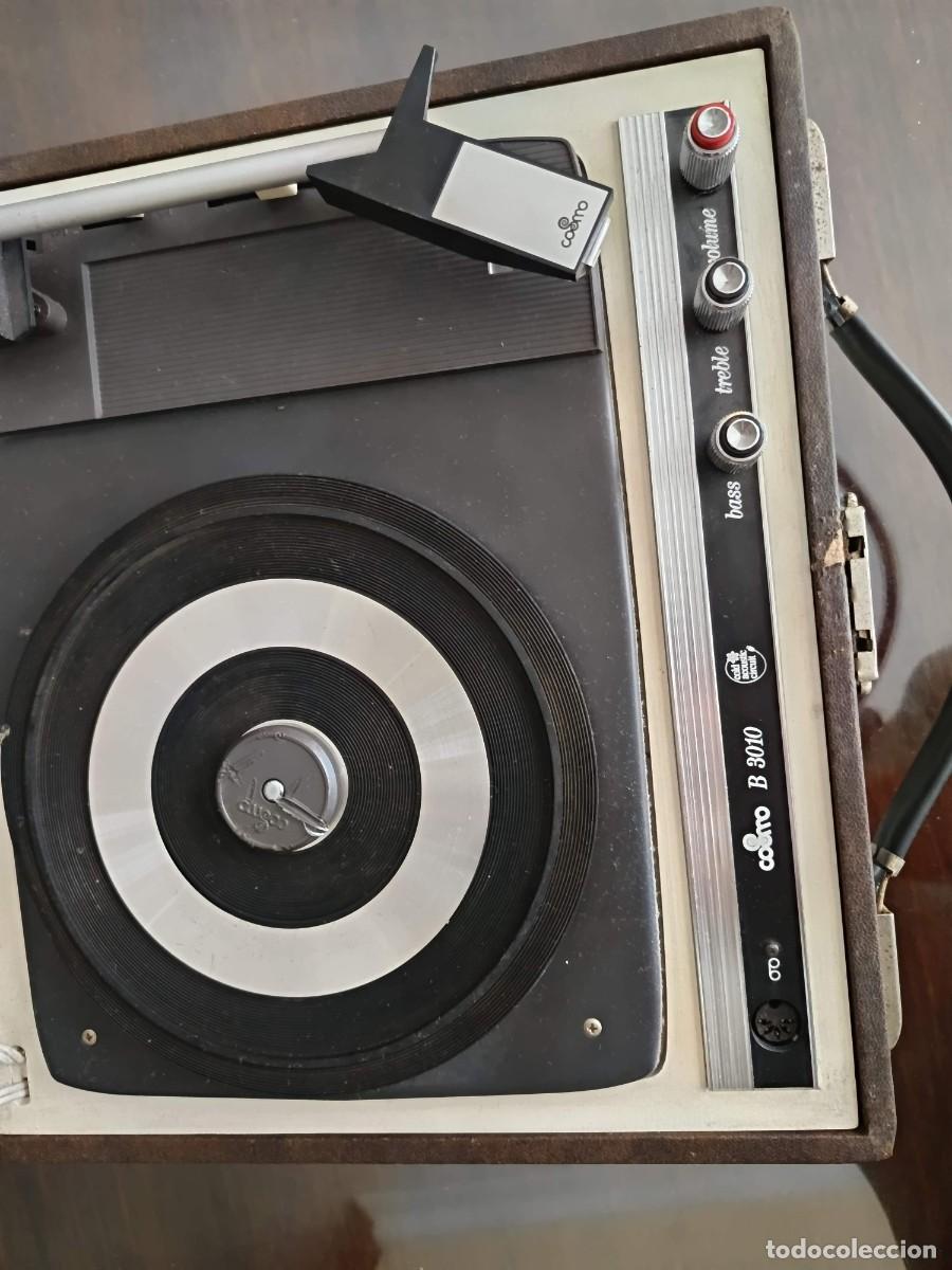 Gram&oacute;fonos y gramolas: tocadiscos port&aacute;til marca cosmo - Foto 2