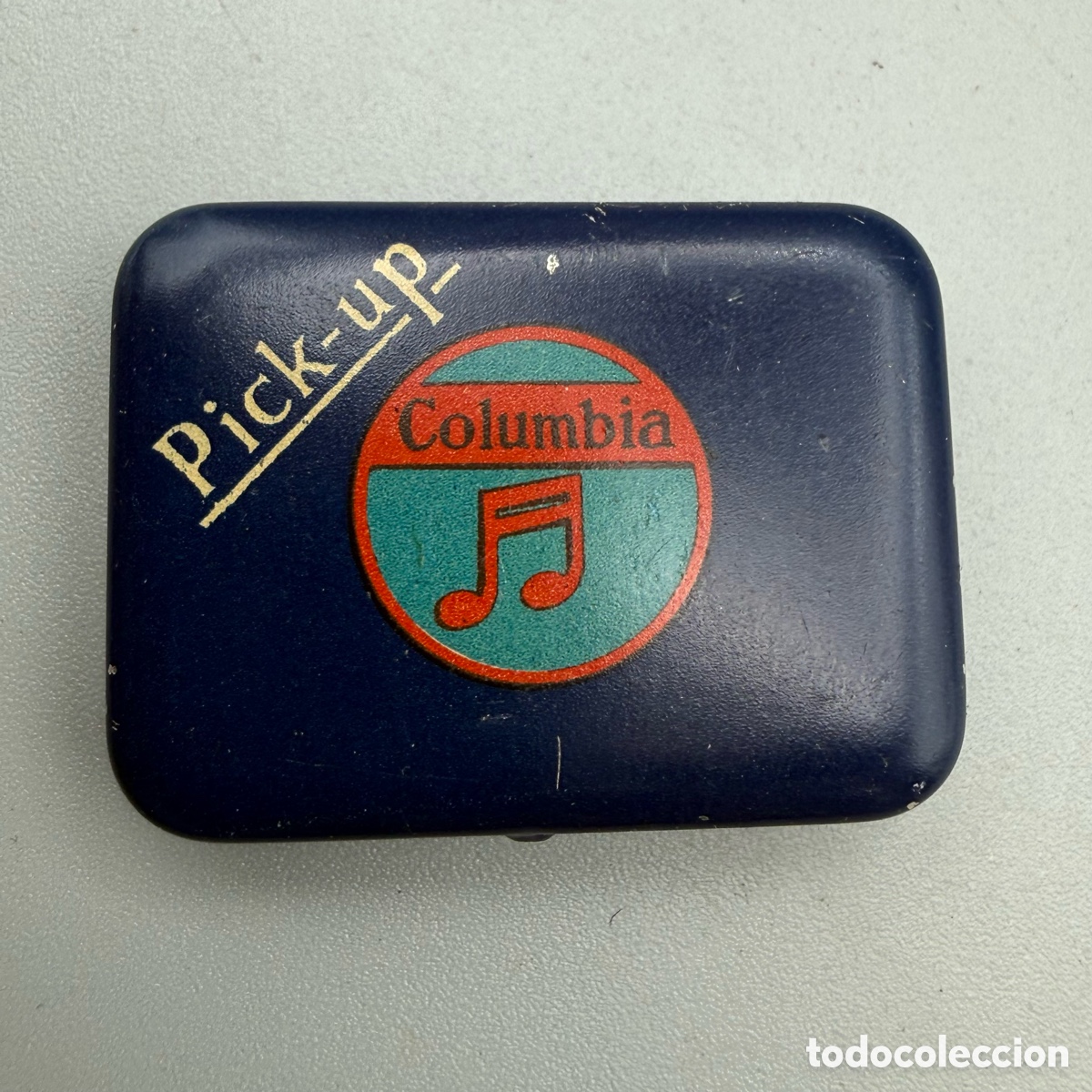 Gramophones and jukeboxes: Cajita hojalata Columbia llena de agujas de gramola o gram&oacute;fono