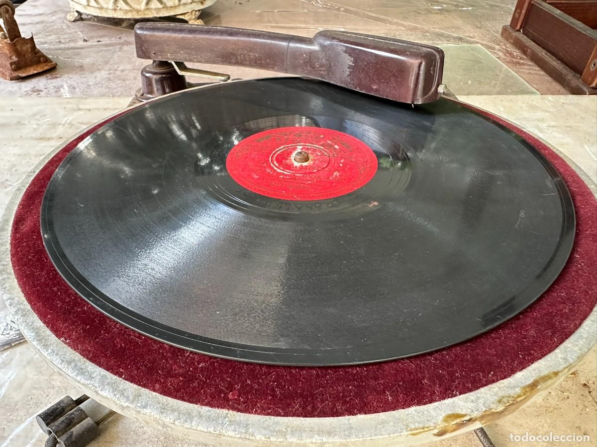 Gramophones: Gram&oacute;fono Melodial Hispano Suiza para piezas