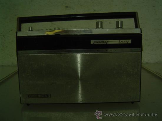 Radios antiguas: RADIO GRUNDIG PACTU BOY - Foto 1