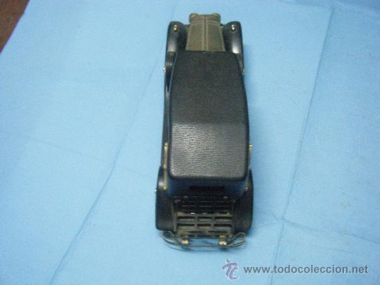 Radios antiguas: ANTIGUO TRANSISTOR EN FORMA DE COCHE - Foto 4