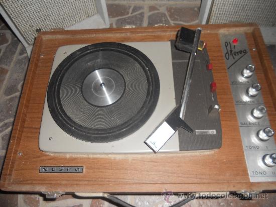 Radios antiguas: ANTIGUO TOCADISCOS MARCA NEYPO. NO FUNCIONA - Foto 1