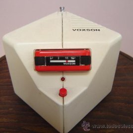 radio voxson modelo tanga rosso.