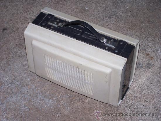 Radios antiguas: Tocadiscos portatil DELTA modelo 888 - Foto 7