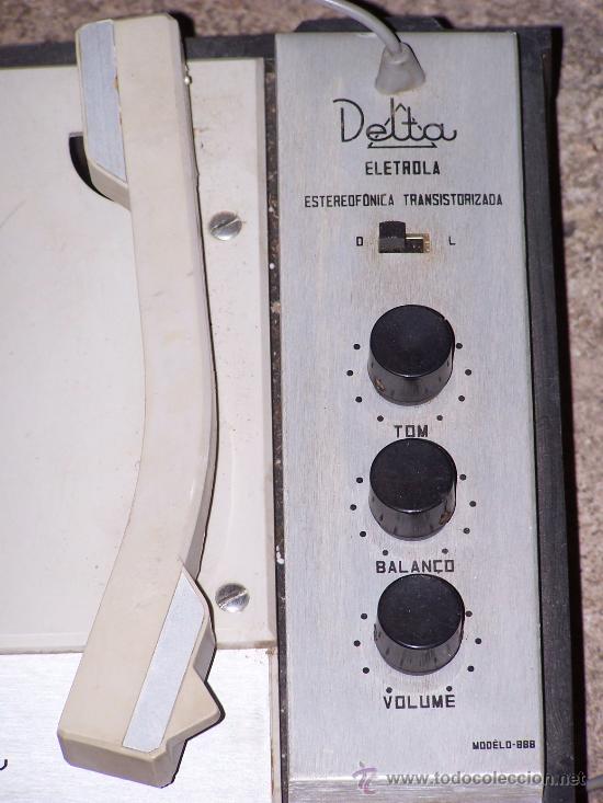 Radios antiguas: Tocadiscos portatil DELTA modelo 888 - Foto 4