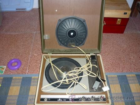 Radios antiguas: TOCADISCOS ANTIGUO - Foto 1