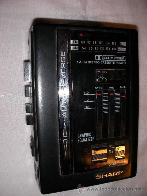 Radios antiguas: ANTIGUO TRANSISTOR DE RADIO Y CASSETTE SHARP FUNCIONANDO - Foto 1