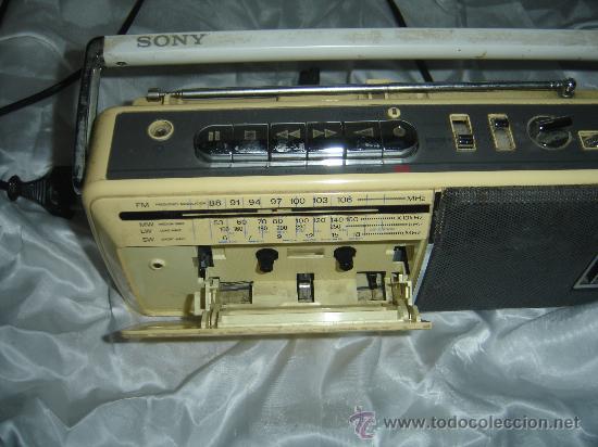 radio cassette sony cfm 140l. años 70. 4 bands. - Compra venta en  todocoleccion