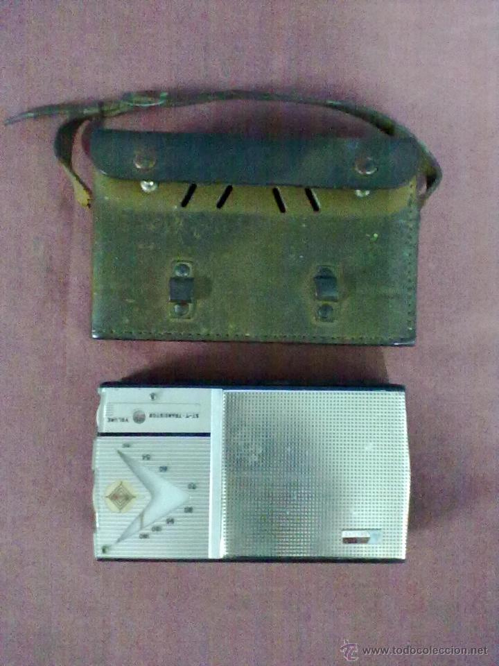 Radios antiguas: RADIO TRANSISTOR USHA DE LUXE ST-7 FUNCIONANDO FUNDA DE CUERO - Foto 4