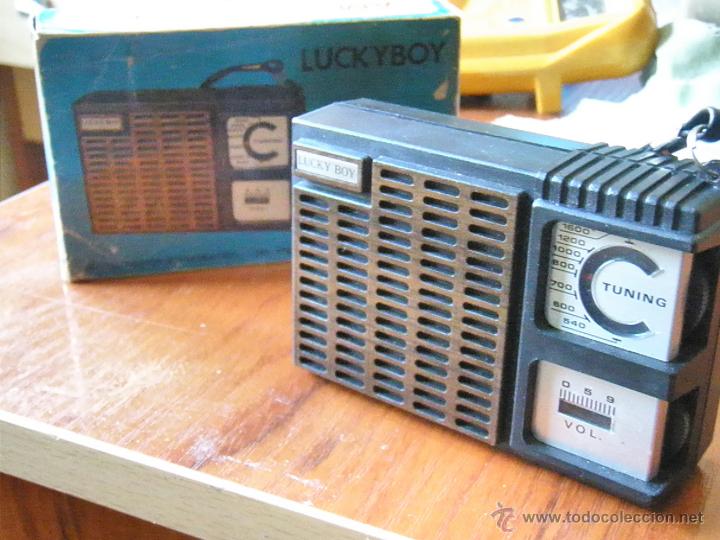 Radios antiguas: RADIO TRANSISTOR LUCKY BOY CON CAJA FUNCIONANDO - Foto 4