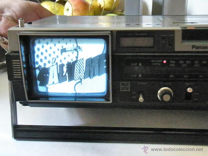 Radios antiguas: RADIO CASSETTE CON TV PANASONIC FUNCIONANDO - Foto 3