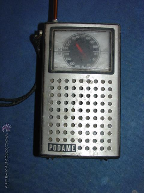 Radios antiguas: Peque&ntilde;a radio marca Podame,  con antena. - Foto 1