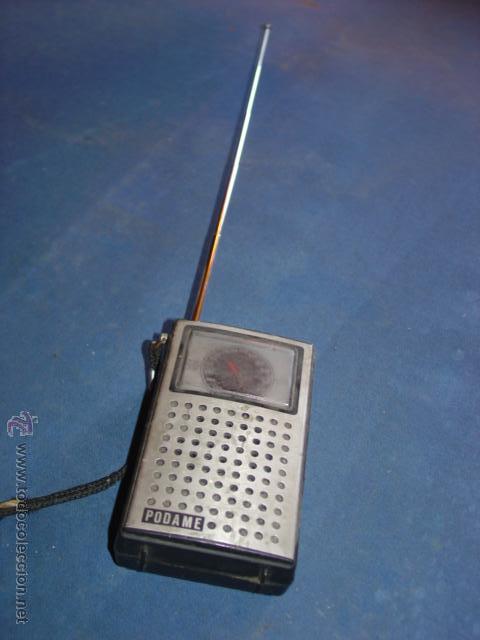 Radios antiguas: Peque&ntilde;a radio marca Podame,  con antena. - Foto 2